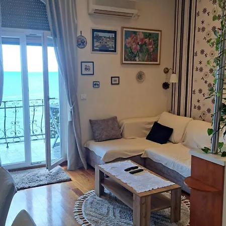 Roberta Apartment Lovran