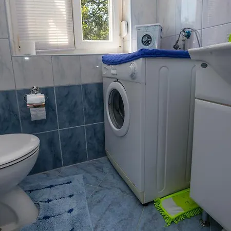 Roberta Apartman
